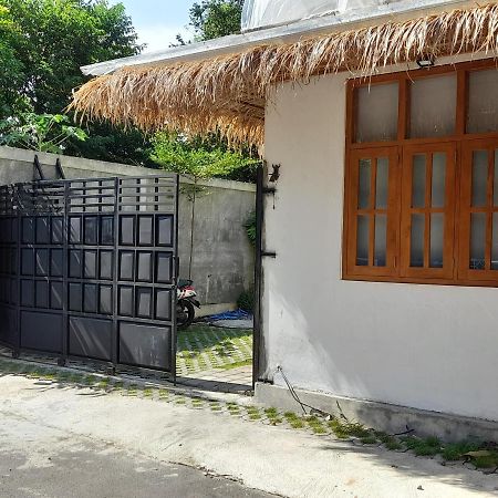 Bring In House Yogyakarta Apartment Bagian luar foto