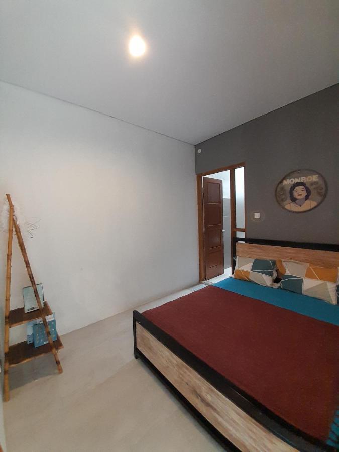 Bring In House Yogyakarta Apartment Bagian luar foto